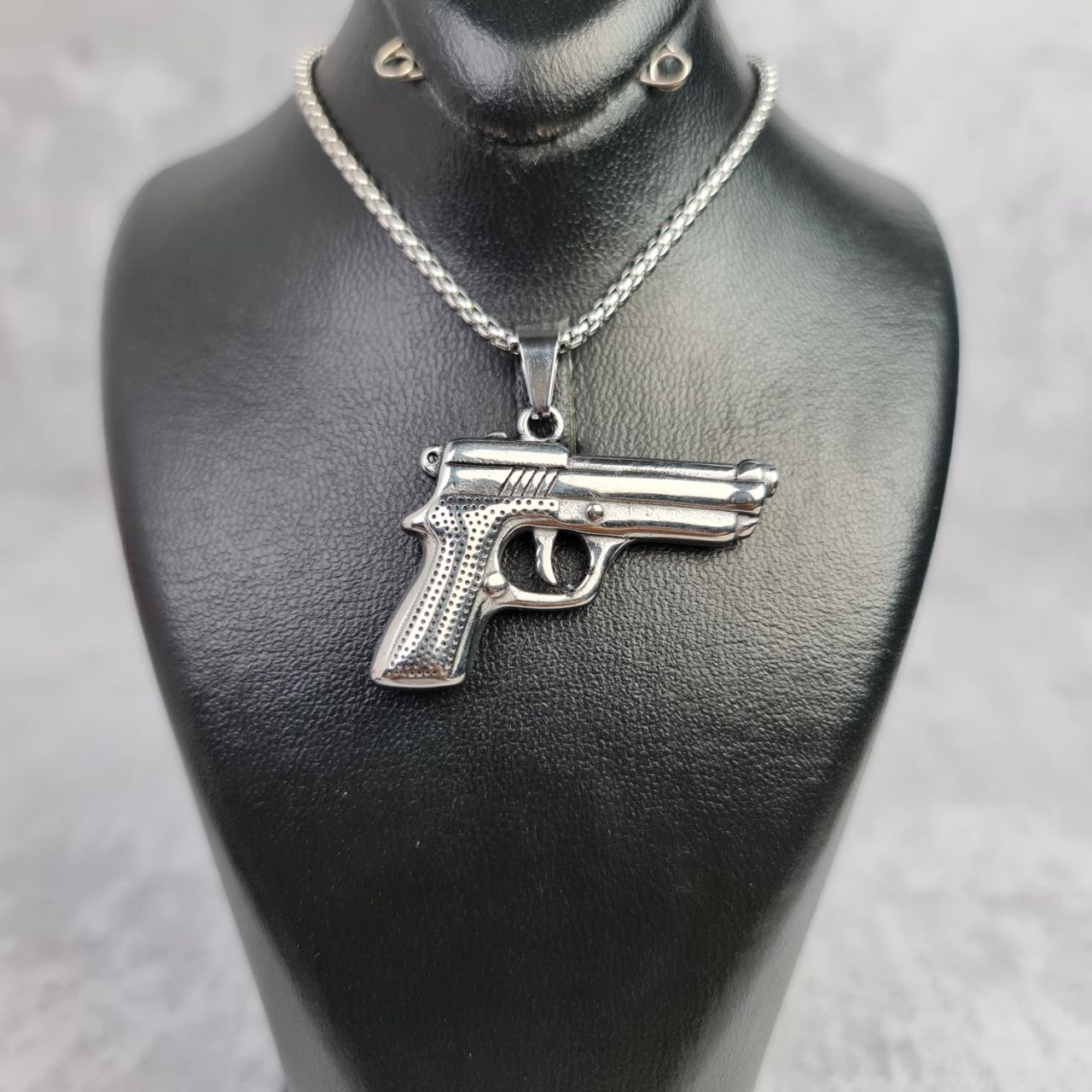 گردنبند کلت برتا