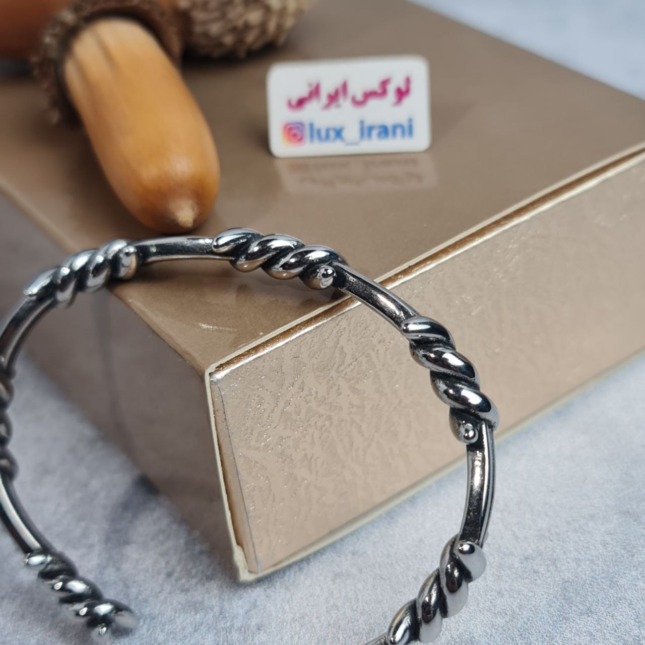 دستبند خلخال سیم خاردار