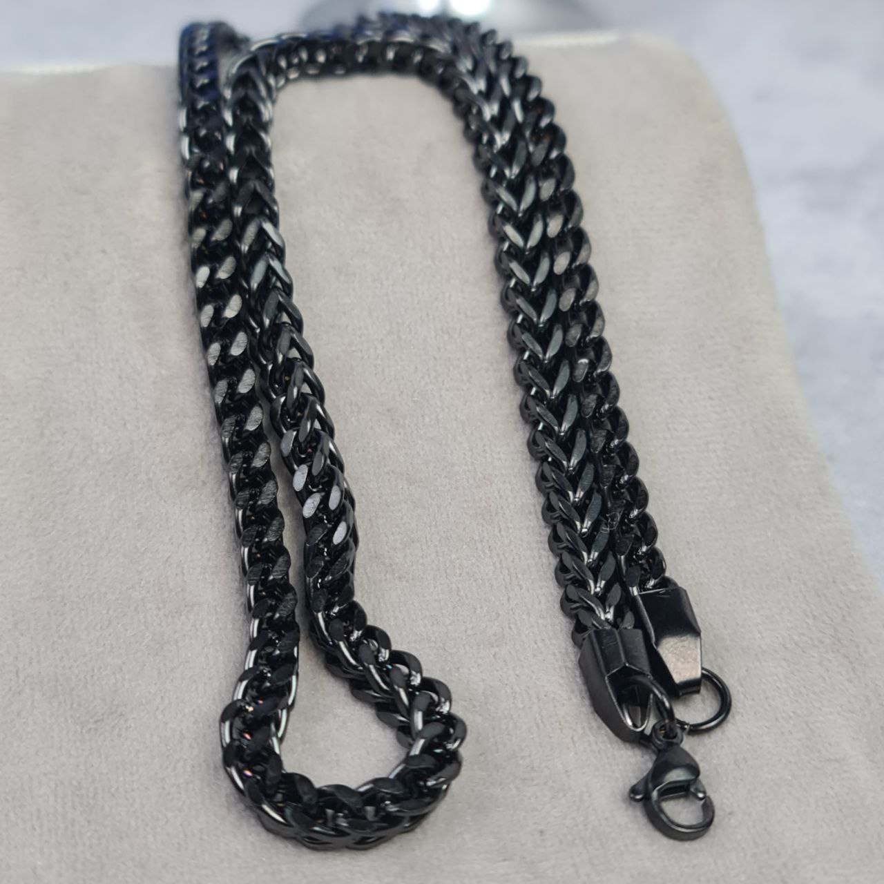 گردنبند کارتیر چهار وجهی