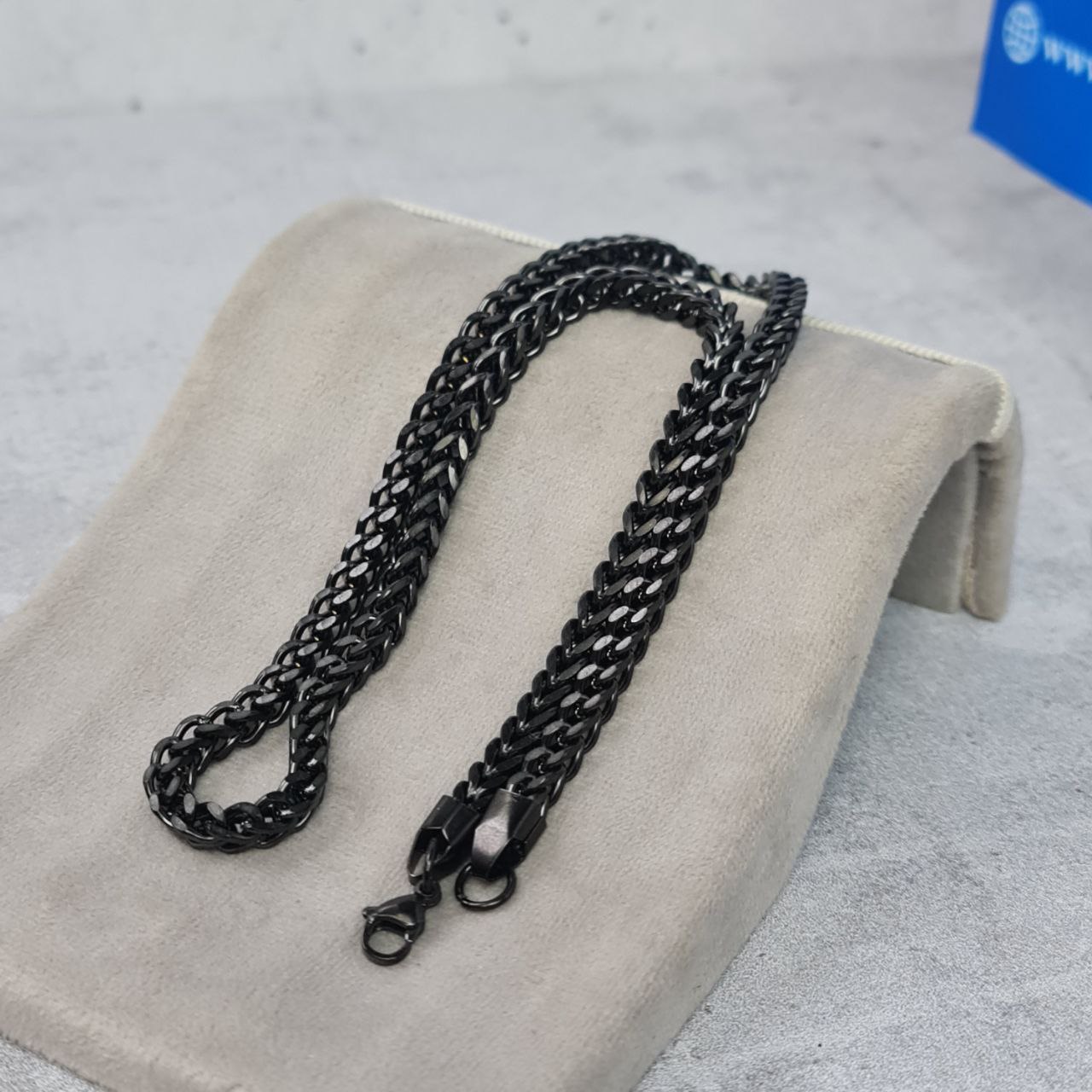 گردنبند کارتیر چهار وجهی