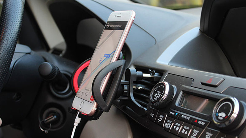 بهترین هولدر موبایل برای ماشین سمند