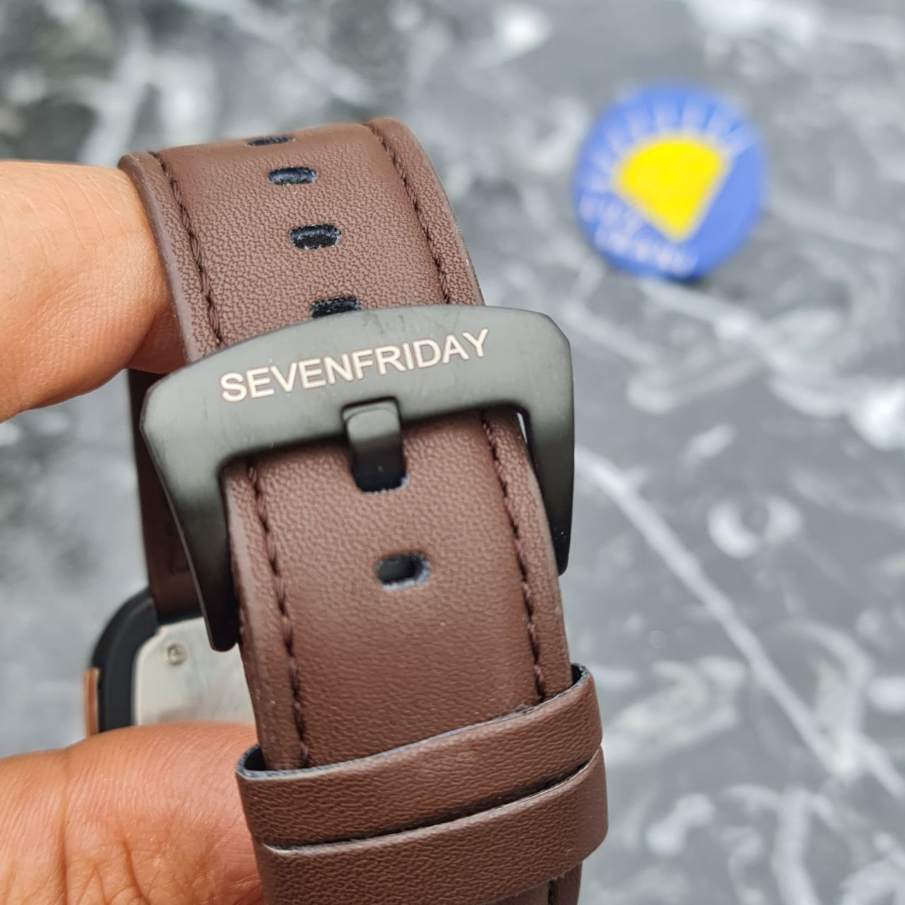 ساعت مردانه سون فرایدی مربع کد 4257 بند چرم قهوه ای ساعت مردانه سون فرایدی