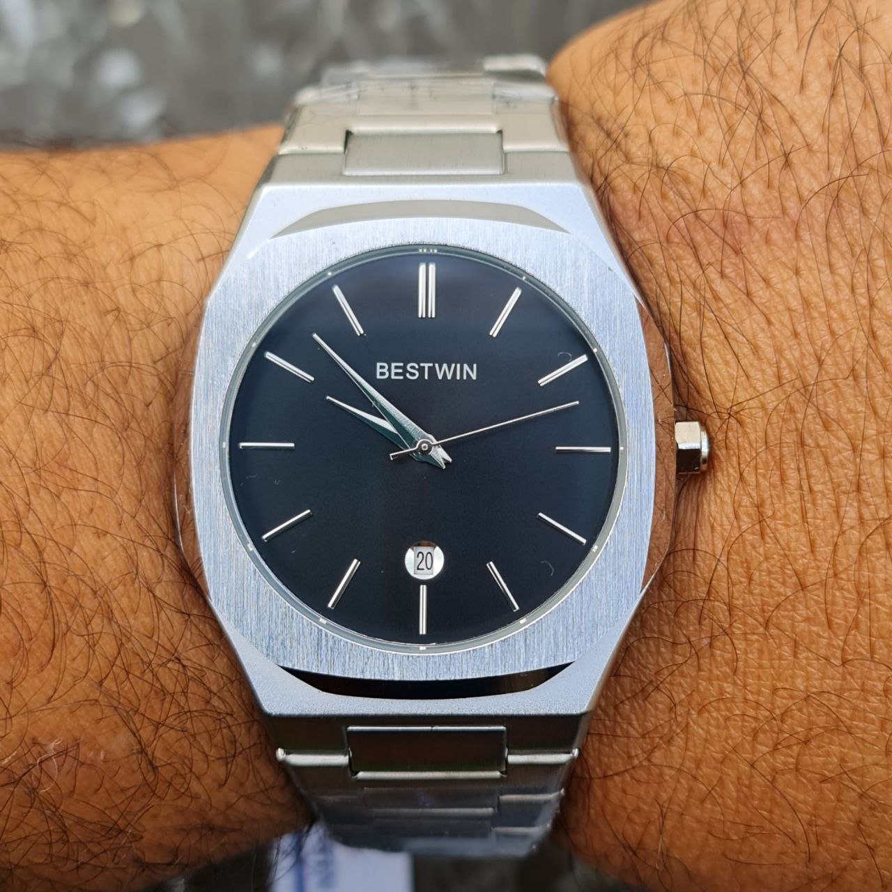 ساعت بیستوین کد 4811 تمام استیل قاب نقره ای صفحه مشکی