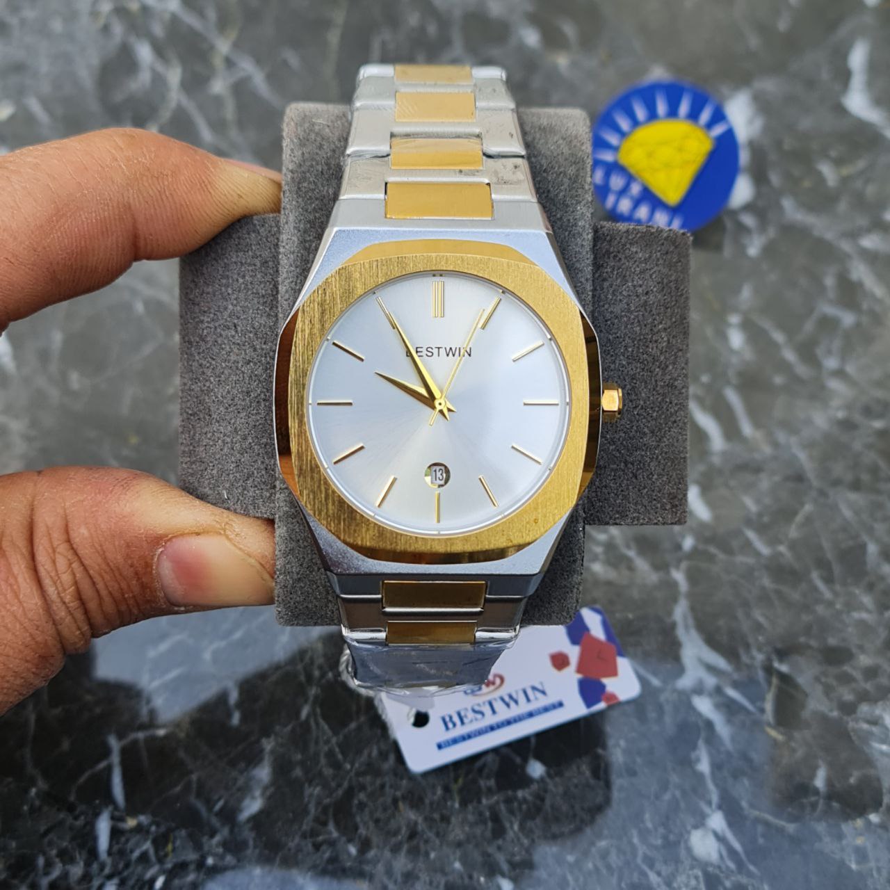 ساعت بیستوین کد 4812 تمام استیل قاب طلایی و نقره ای صفحه سفید ساعت بیستوین کد 4811 تمام استیل قاب نقره ای صفحه مشکی