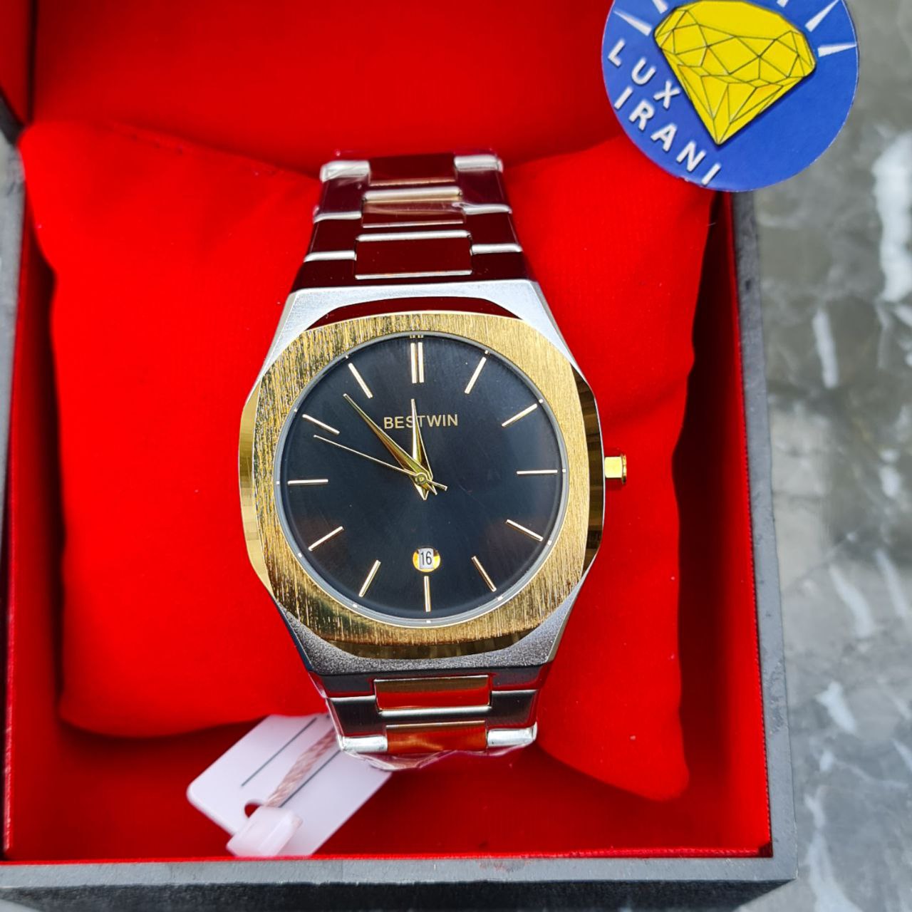 ساعت بیستوین کد 4814 تمام استیل قاب طلایی و نقره ای صفحه مشکی ساعت بیستوین کد 4811 تمام استیل قاب نقره ای صفحه مشکی