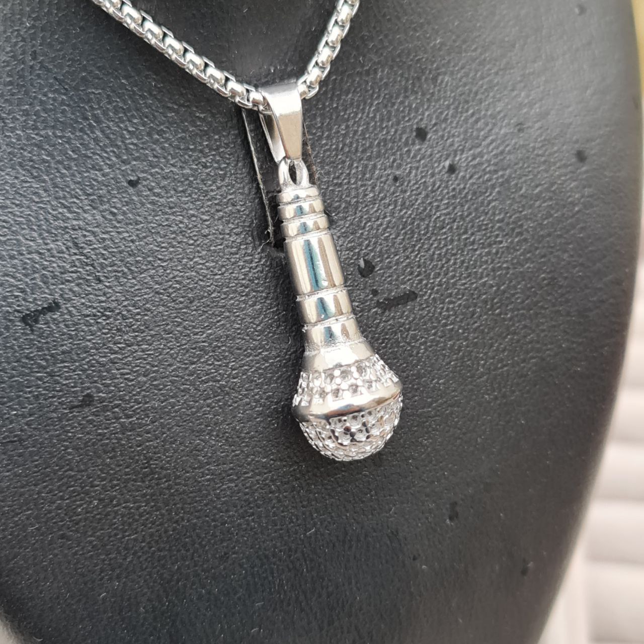 گردنبند میکروفن