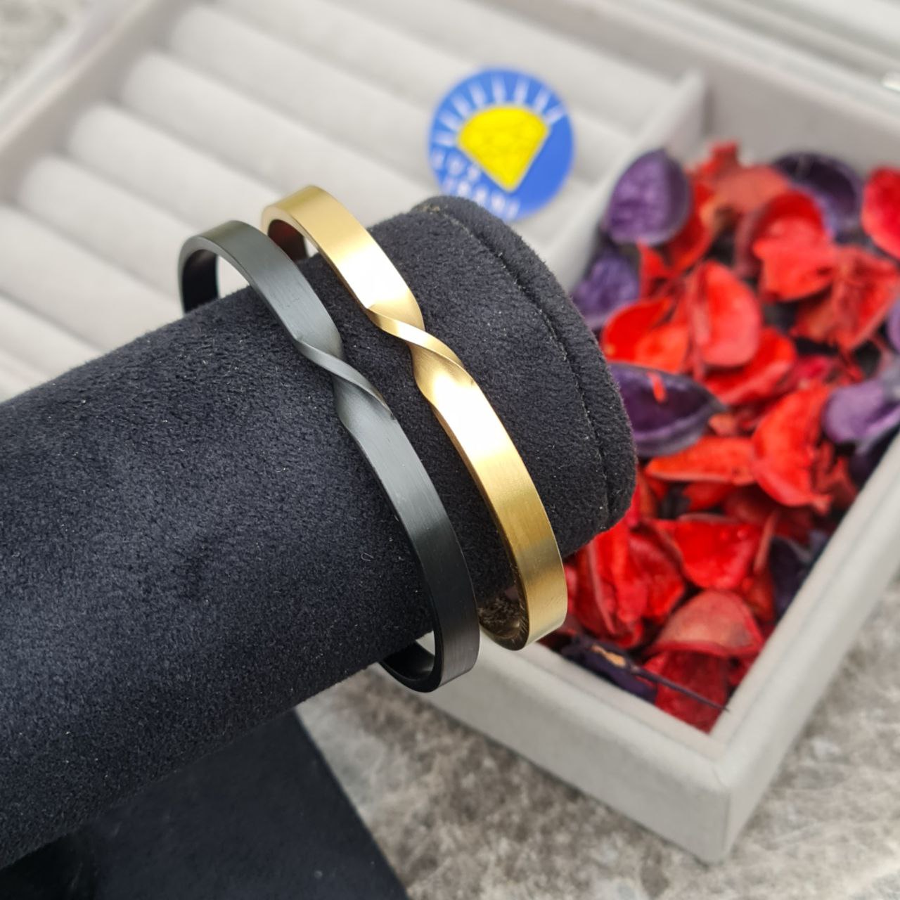 دستبند خلخال پیچی بی نهایت دستبند خلخال پیچی بی نهایت